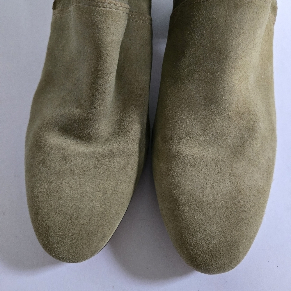 Banana Republic Boots Lydia Green Suede Heeled Side Zip Tasseled sz 7.5 - Picture 3 of 10